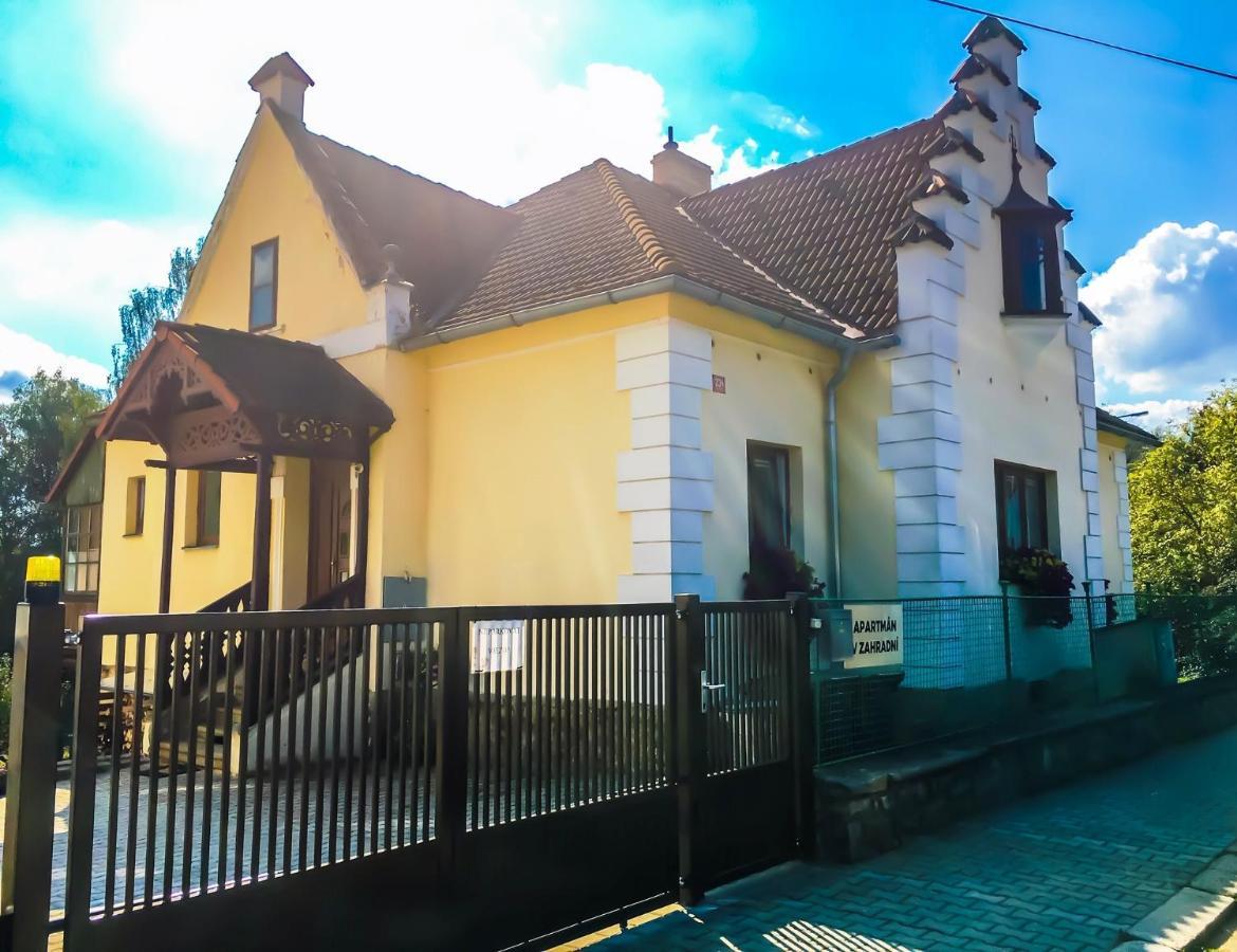 Apartman V Zahradni Прахатице Экстерьер фото