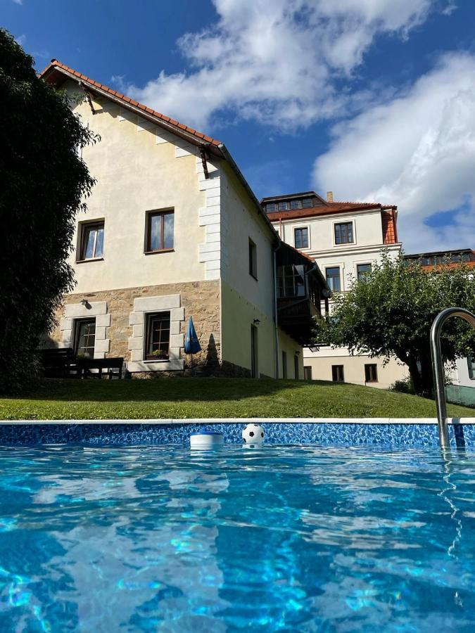 Apartman V Zahradni Прахатице Экстерьер фото
